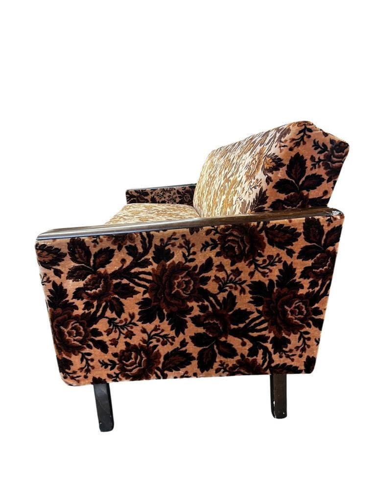 Canapé vintage en velours marron fleuri