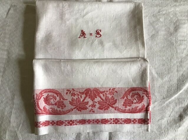 AS 1m15 x1m20 square cotton table