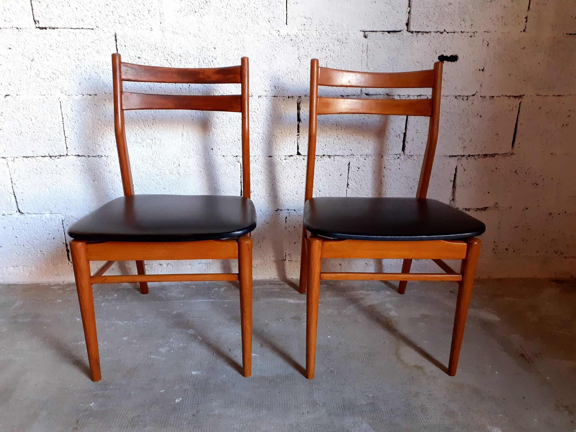Pair of vintage Scandinavian chairs in teak 50s 60s