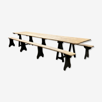 Guinguette table with benches