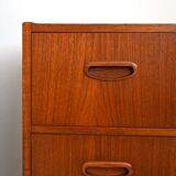 Modern antique chest of drawers with four drawers