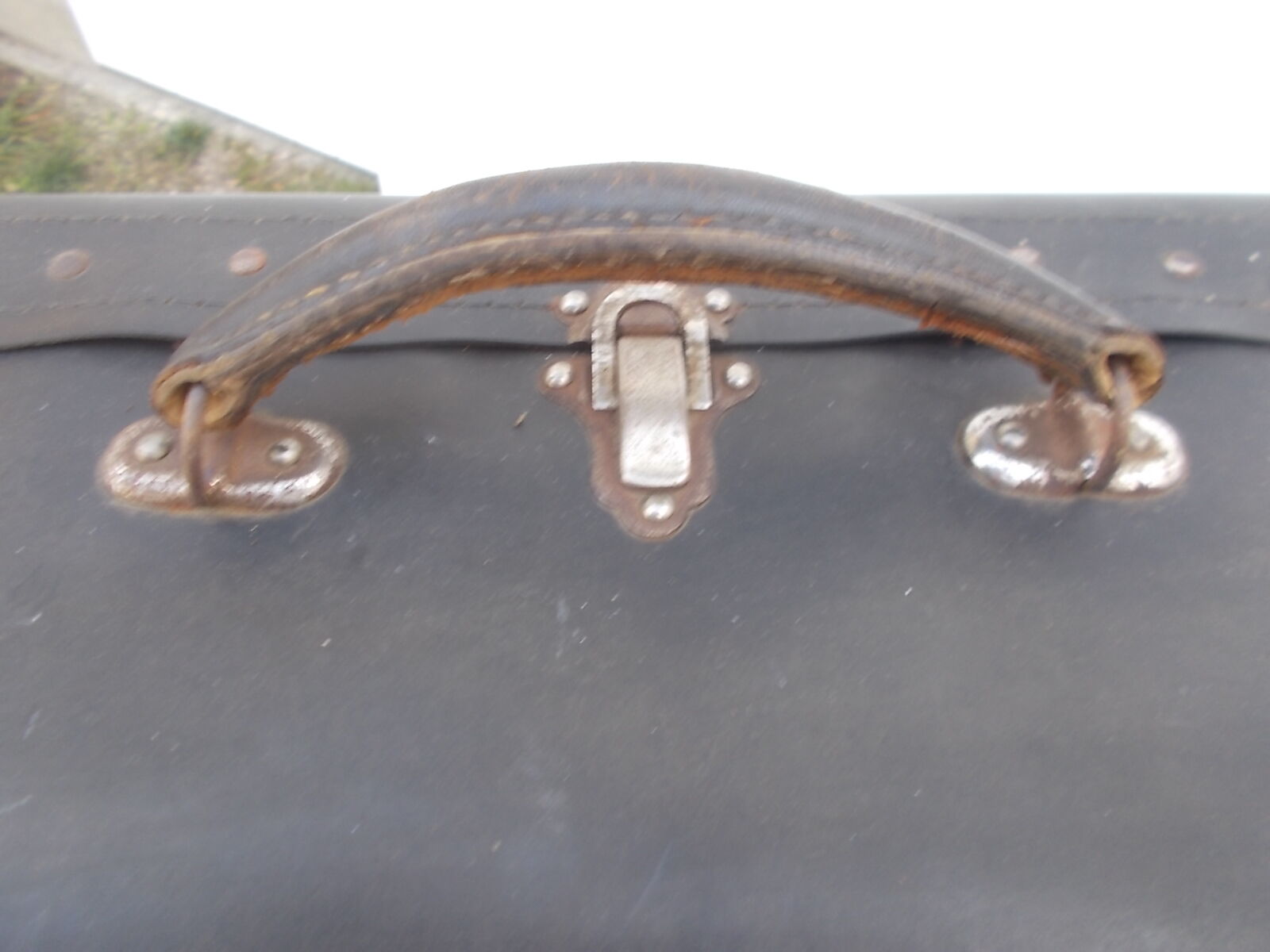 Vintage trunk suitcase