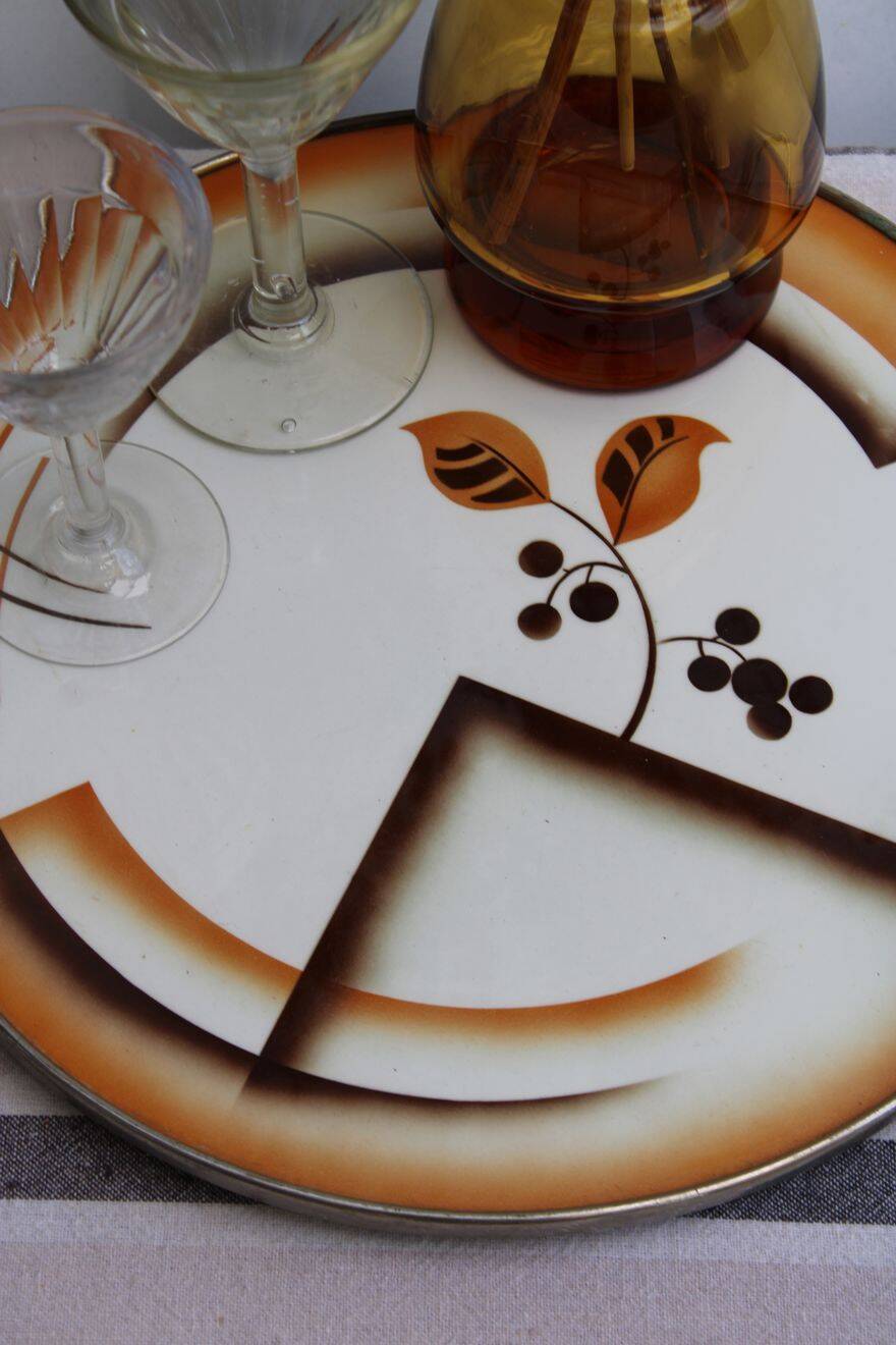 Ceramic plate