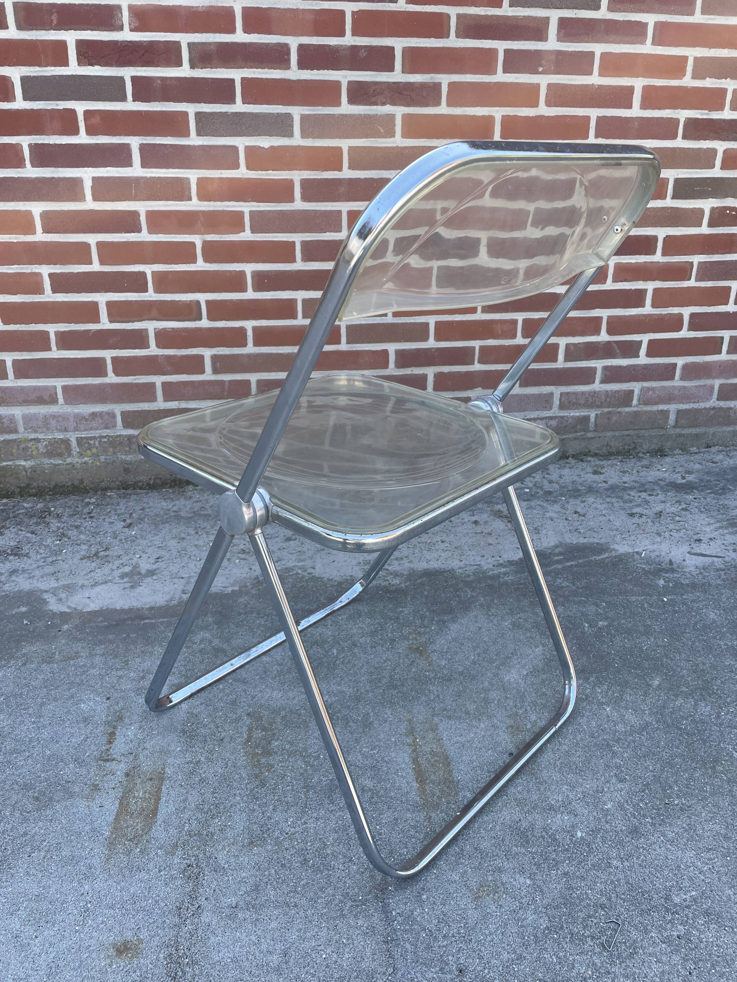 Plia chair by Giancarlo Piretti  for castelli