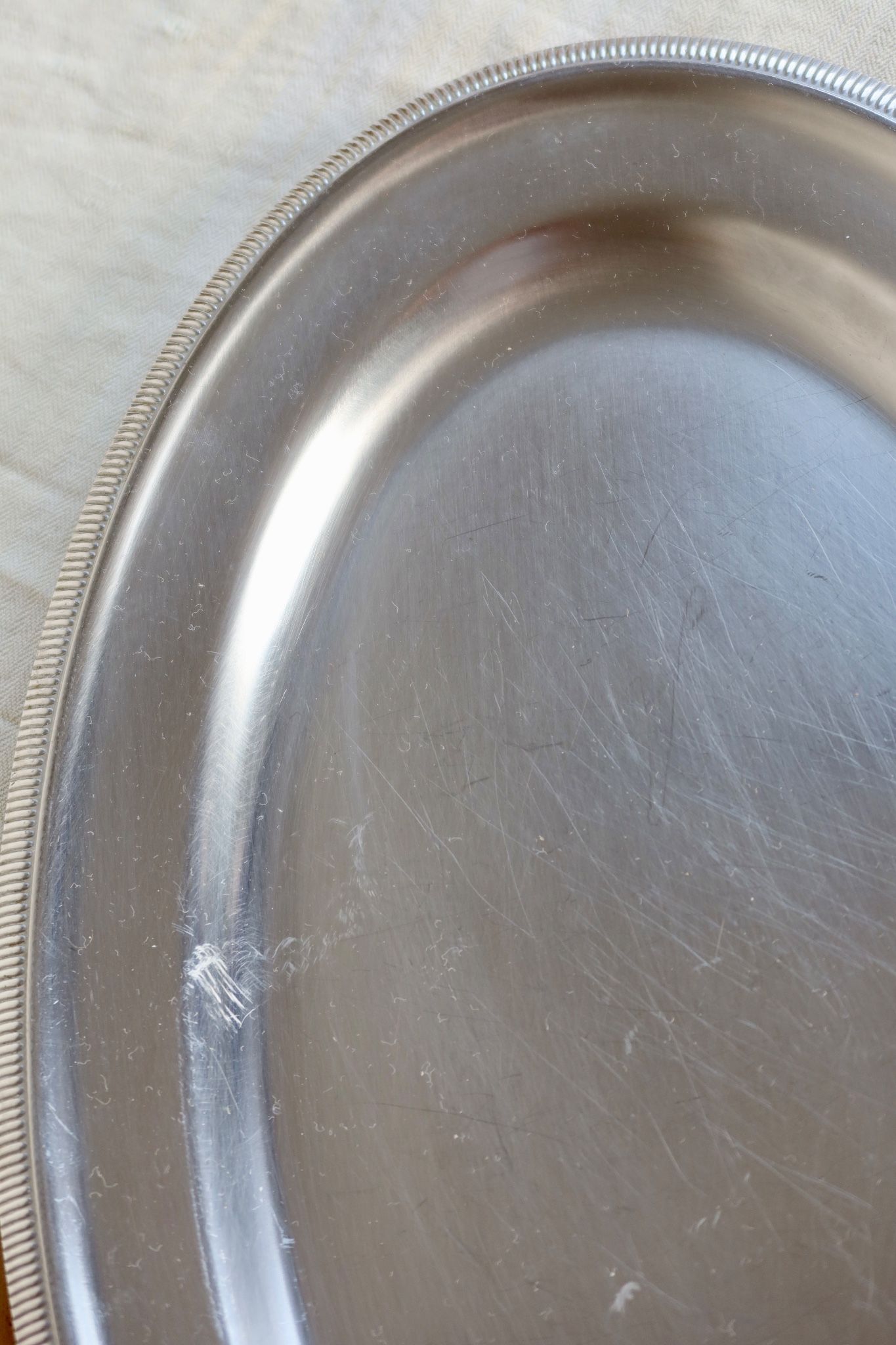 Vintage serving dish Rémy Letang silver-plated - Stylised border