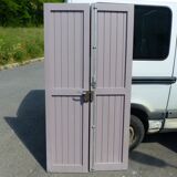 Old wooden doors 2 flaps