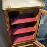 Small 19th-century display cabinet in the Transition style between Louis XV and Louis XVI.