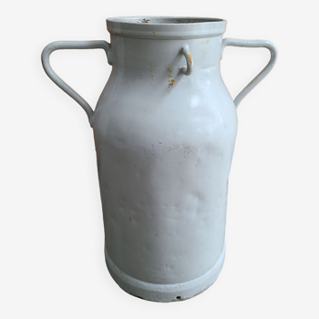 Milk can Hugonnet