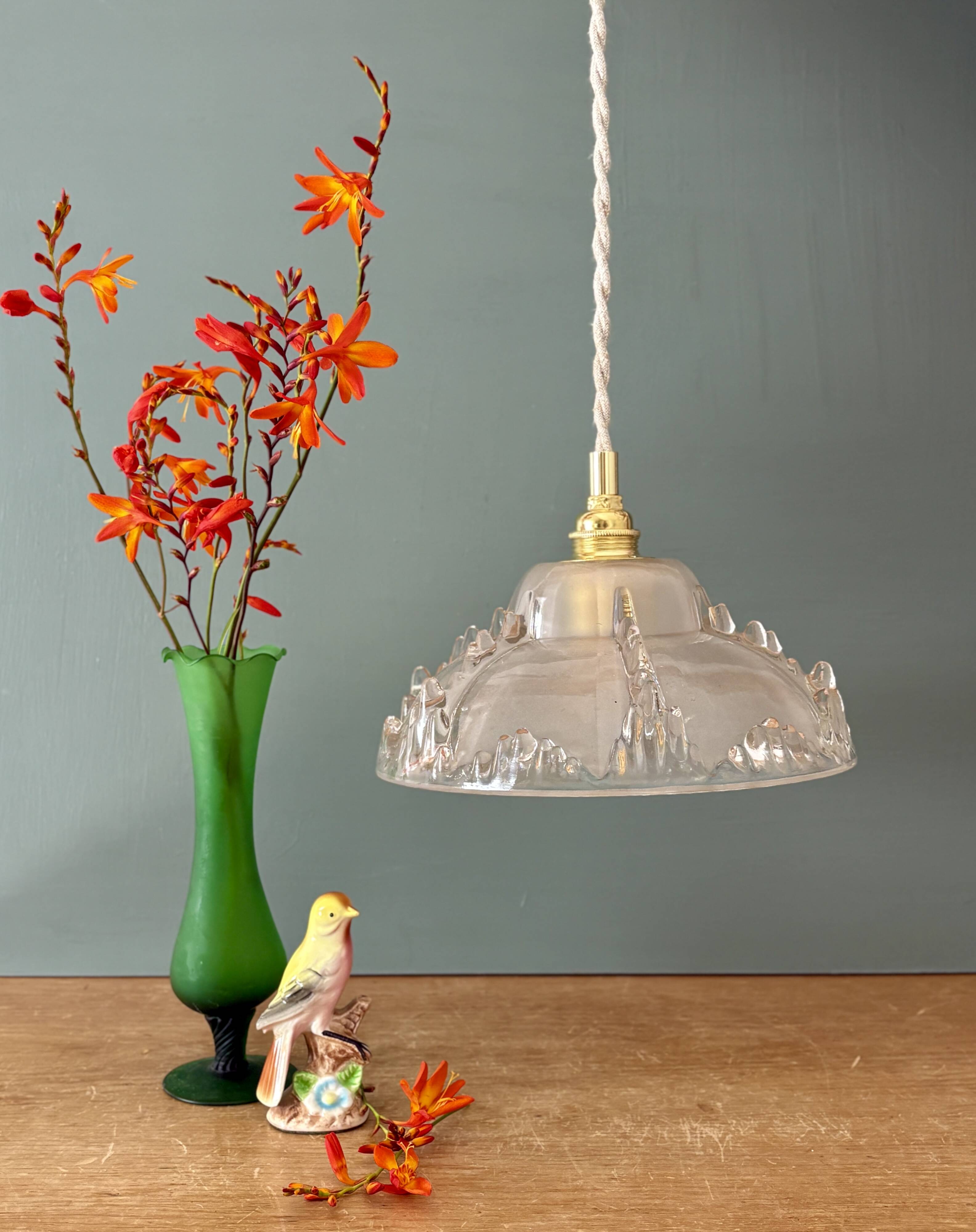 Vintage frosted glass pendant light (DF1)