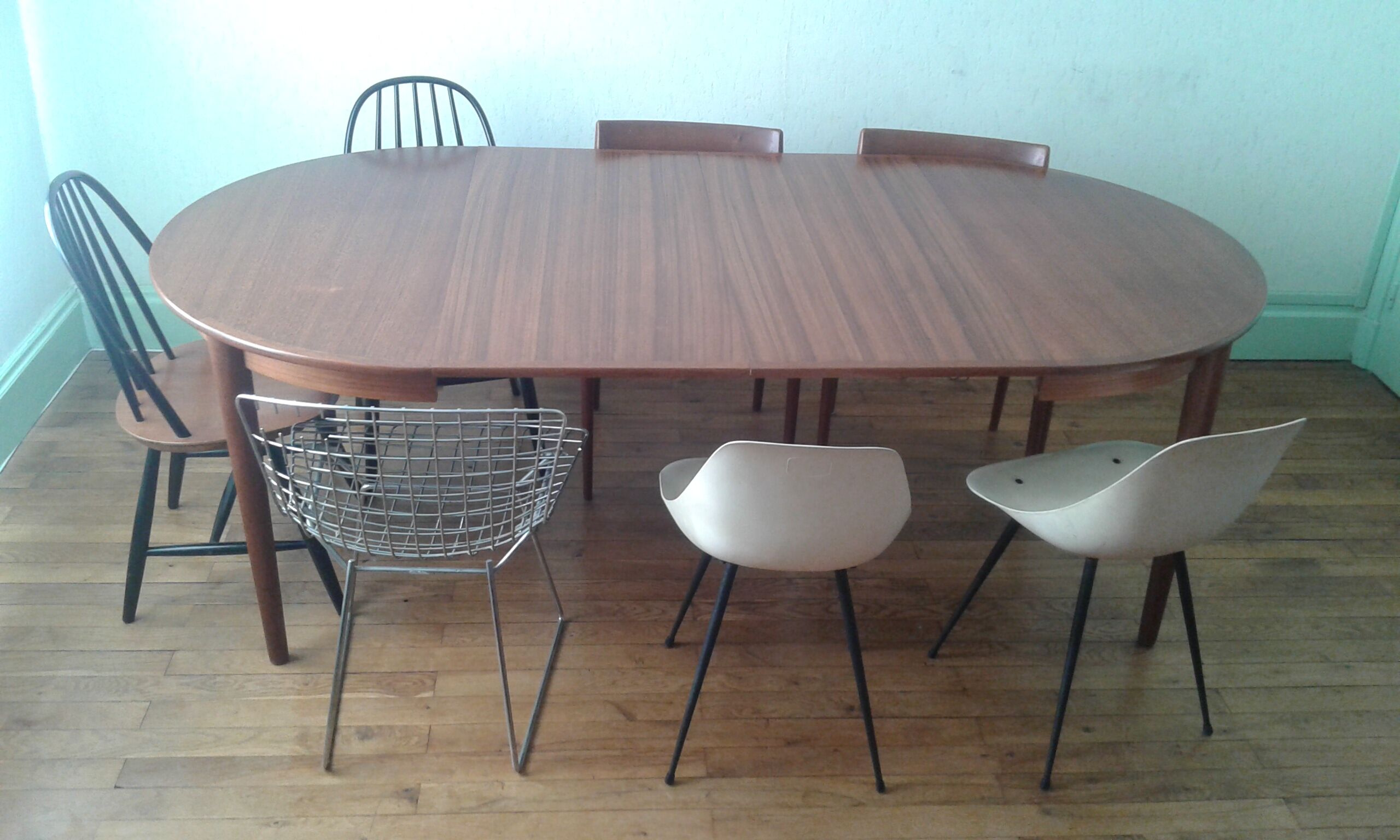 Scandinavian table teak up to 10 people