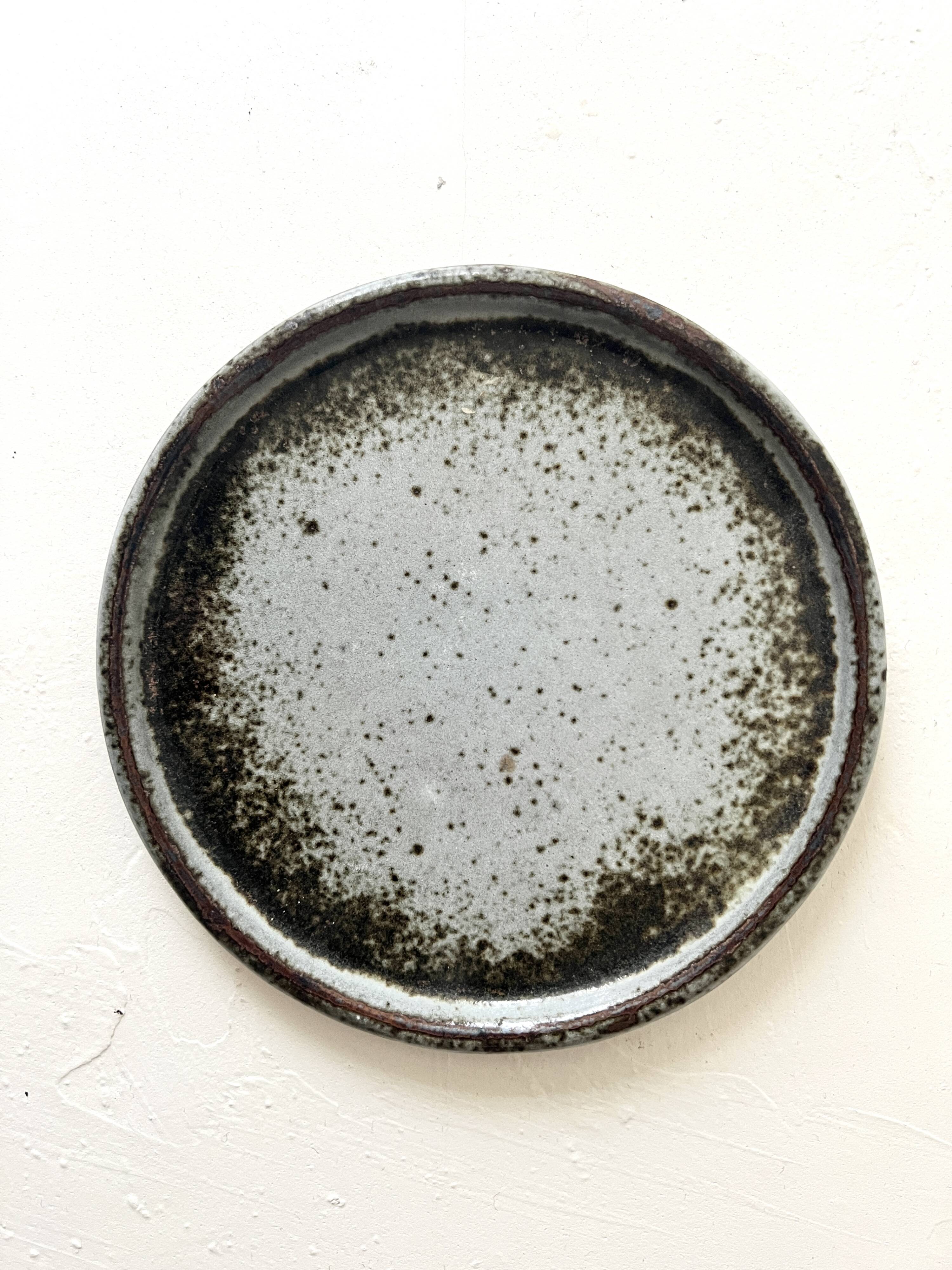 Glazed ceramic plate (stoneware), Chantal & Thierry Robert 1970