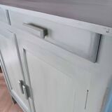 Green Parisian buffet