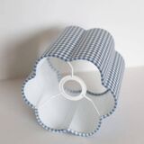 Lampe à poser, pied en bois tourné 1960 et abat-jour vichy bleu ciel