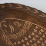 Plat en bois sculpté poisson, circa 1960