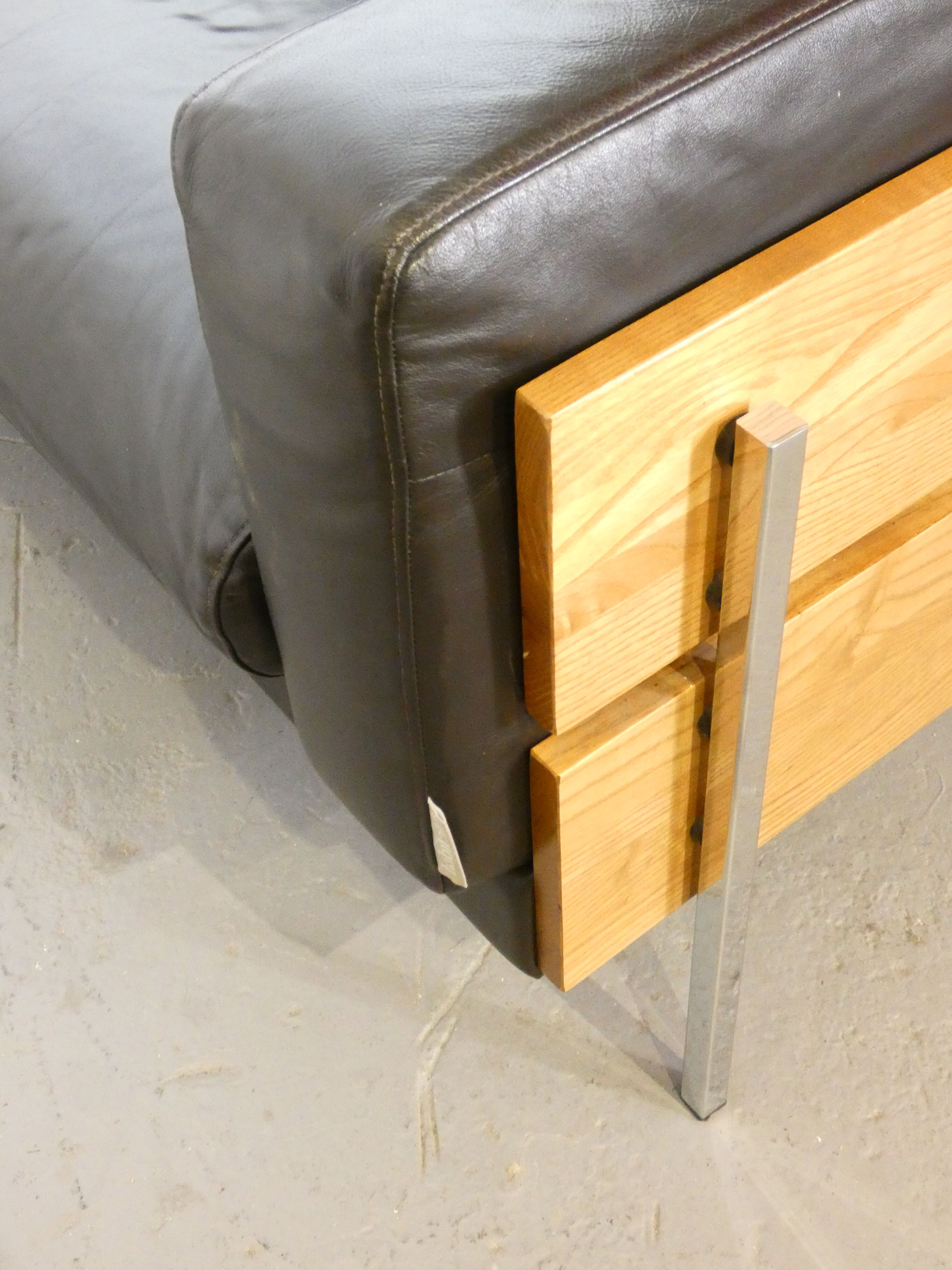 Sofa Forum by Robin Day published by Habitat