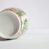 Famille rose medallion porcelain vase, early 20th century.