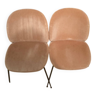 Gubi pink velvet chair