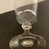 8 verres anciens, soufflés, à vin, à pied, en cristal taillé Baccarat, XIXème