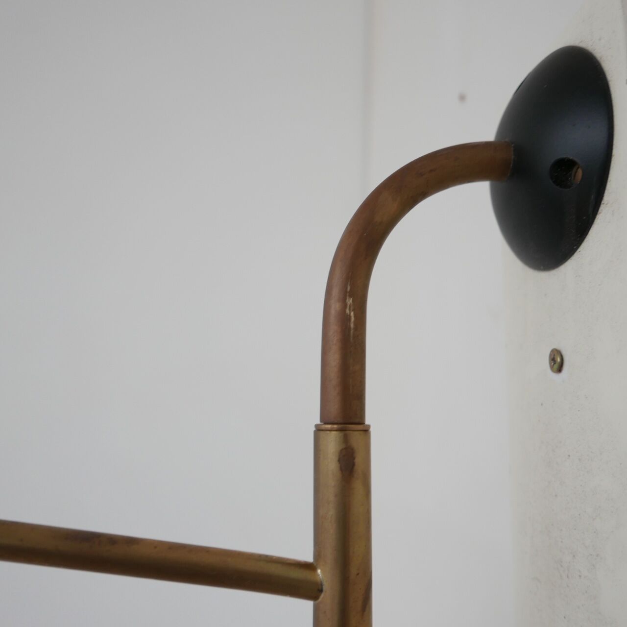 Swing arm mid-century wall lamp