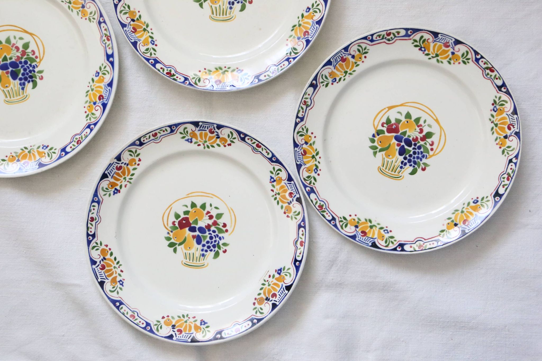 Set of 4 Boch dessert plates, Fructidor service, vintage