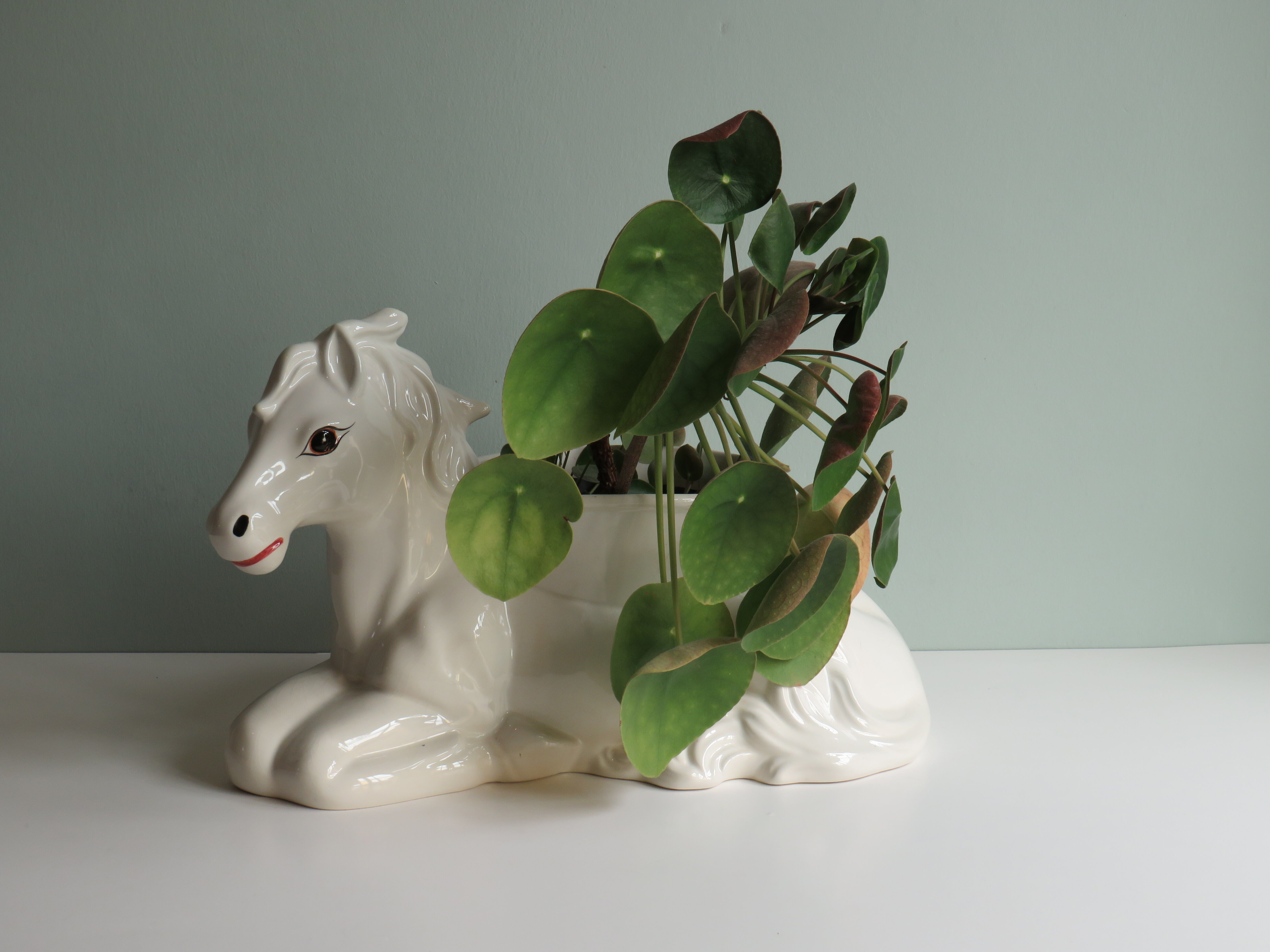 White glazed ceramic pot cover, 1950