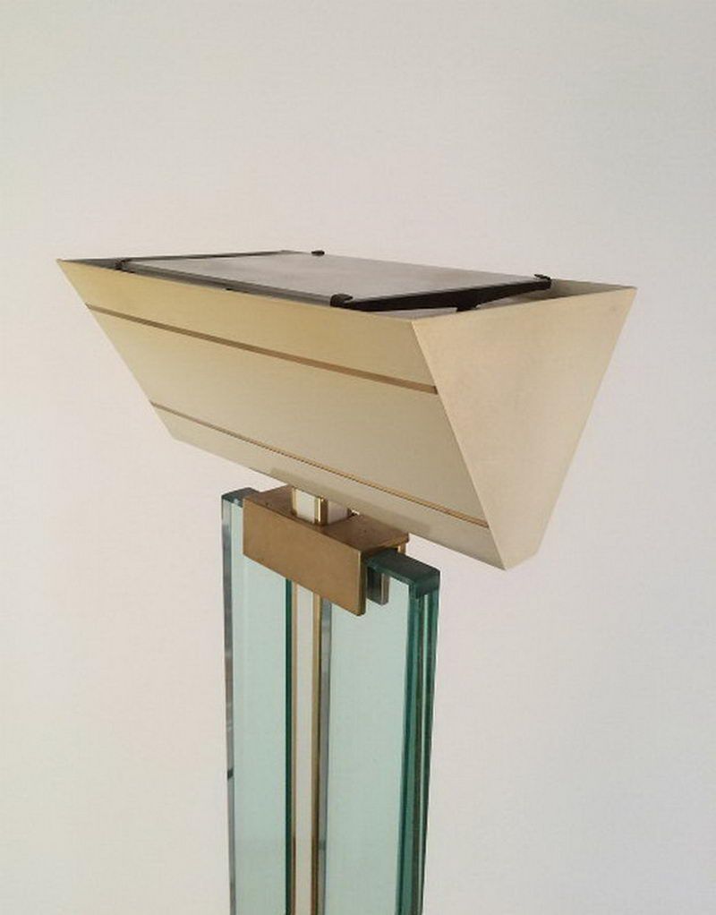 Floor lamp made of glass, brass and lacquered metal