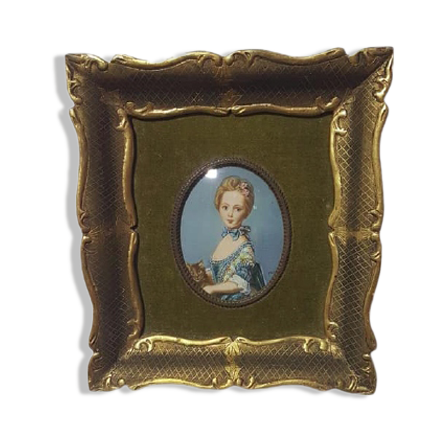Rectangular frame in gilded wood, green velvet background with domed plastic glass