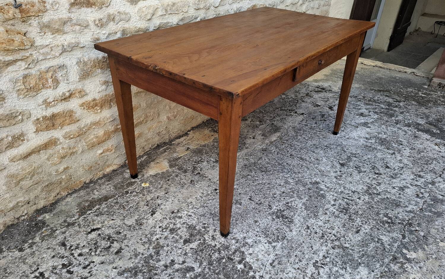 Table en chêne et sapin