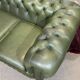 Chesterfield leather 3-seater sofa with mahogany legs - English craftsmanship