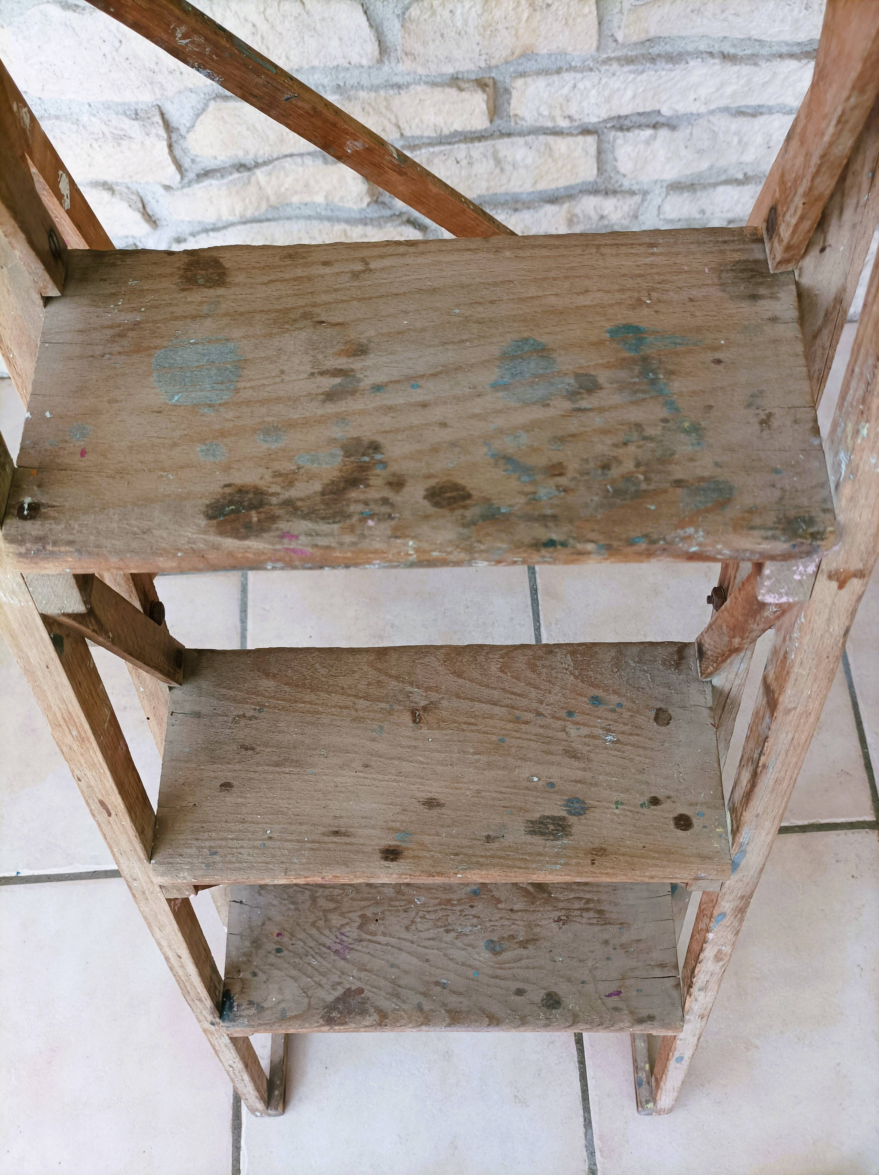 Painter's stepladder