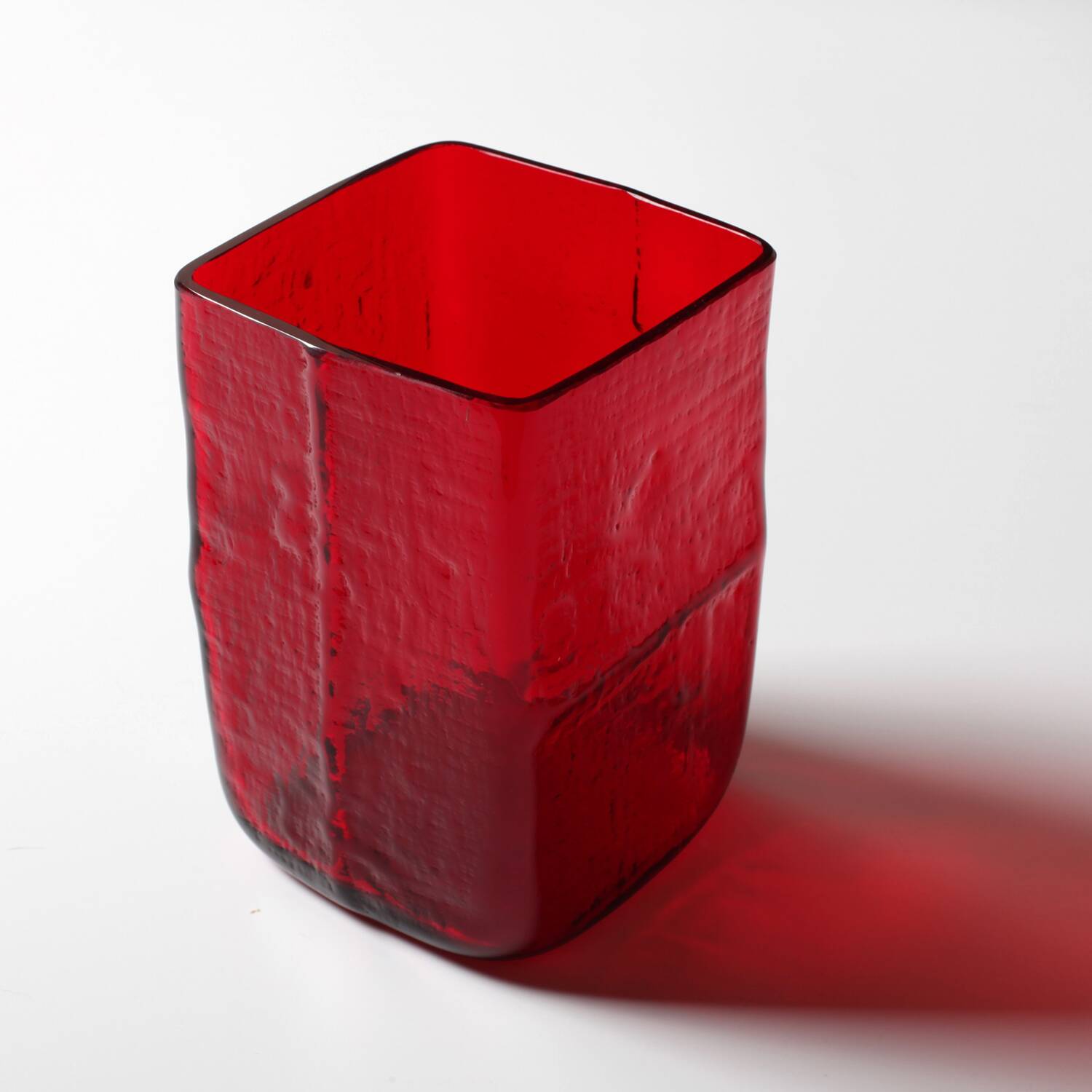 Mid-Century Modern Red Glass Vase by Christer Sjögren, Lindshammar, Sweden