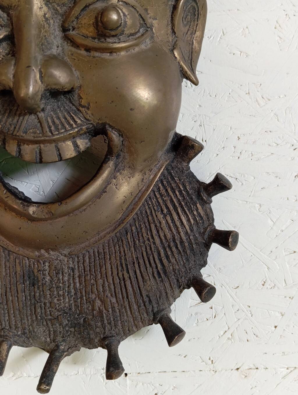 Large bronze Bamoun mask