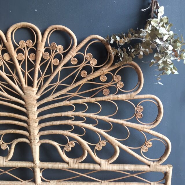 Peacock rattan headof