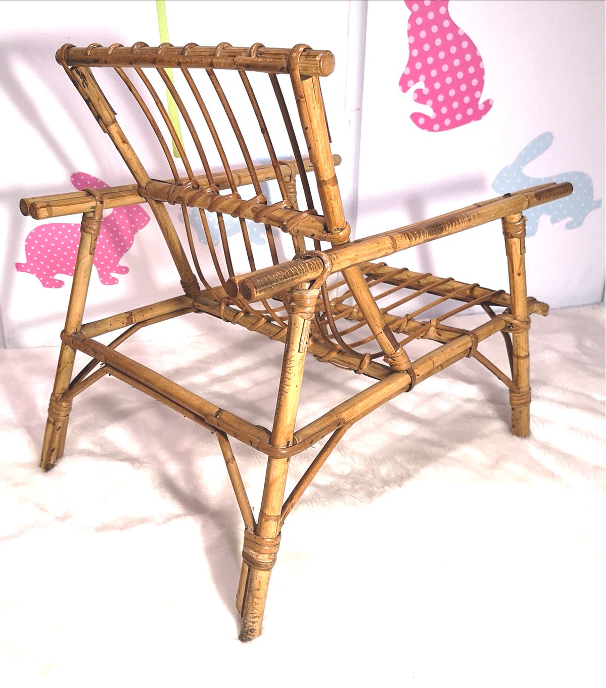Wicker child chair