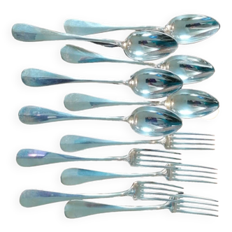 11 place setting cutlery set