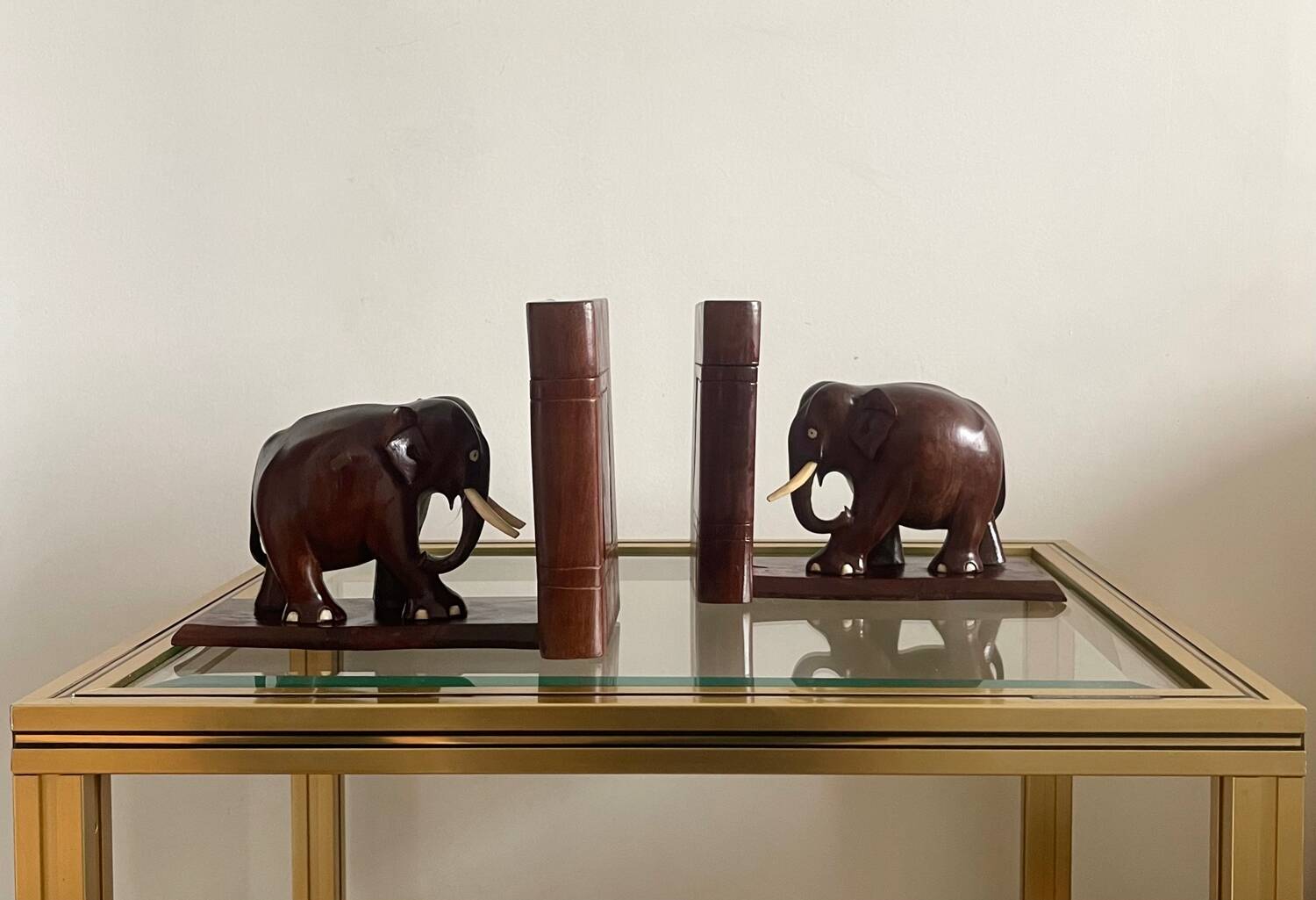 Elephant bookends