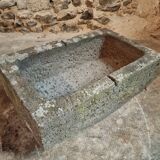 Old trough in Volvic stone – 18th century