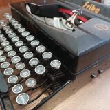 Antique typewriter Erika Naumann 40s