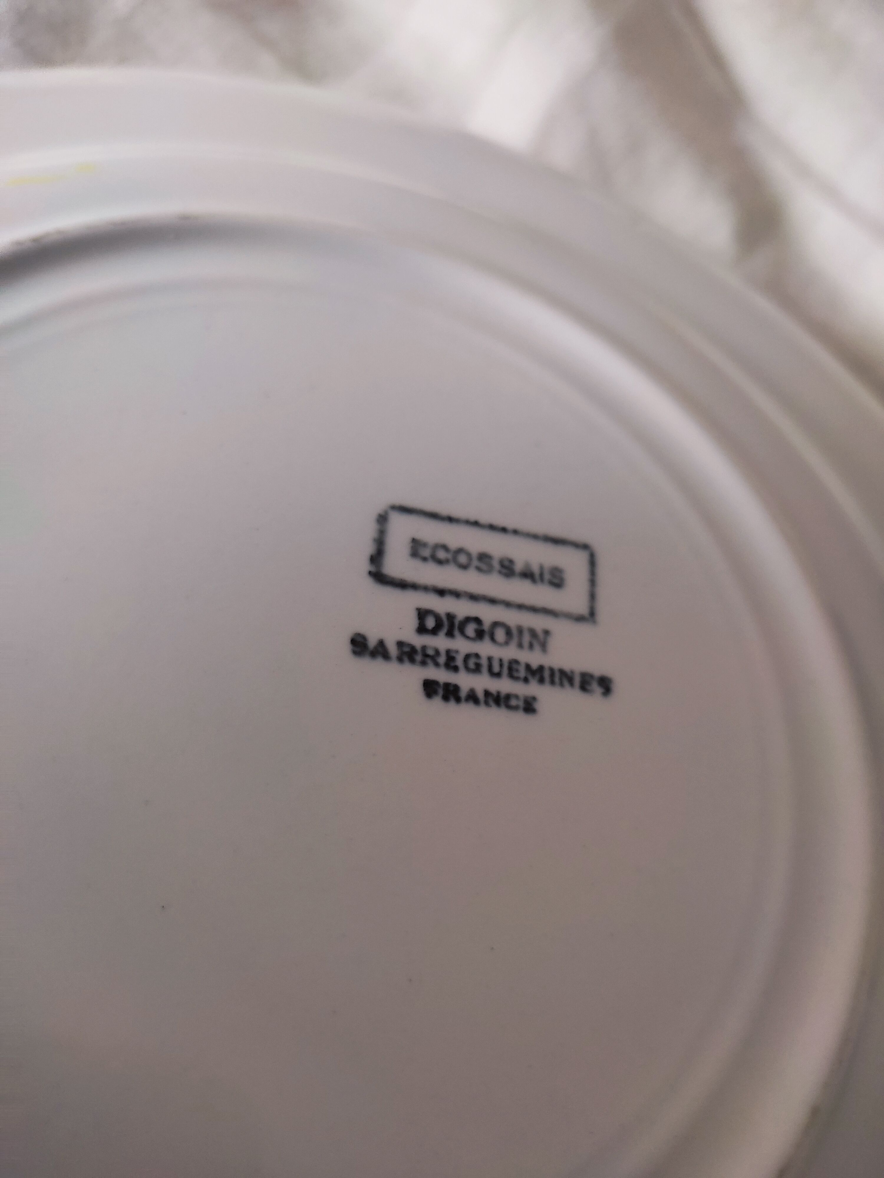 4 Digoin checkered plates