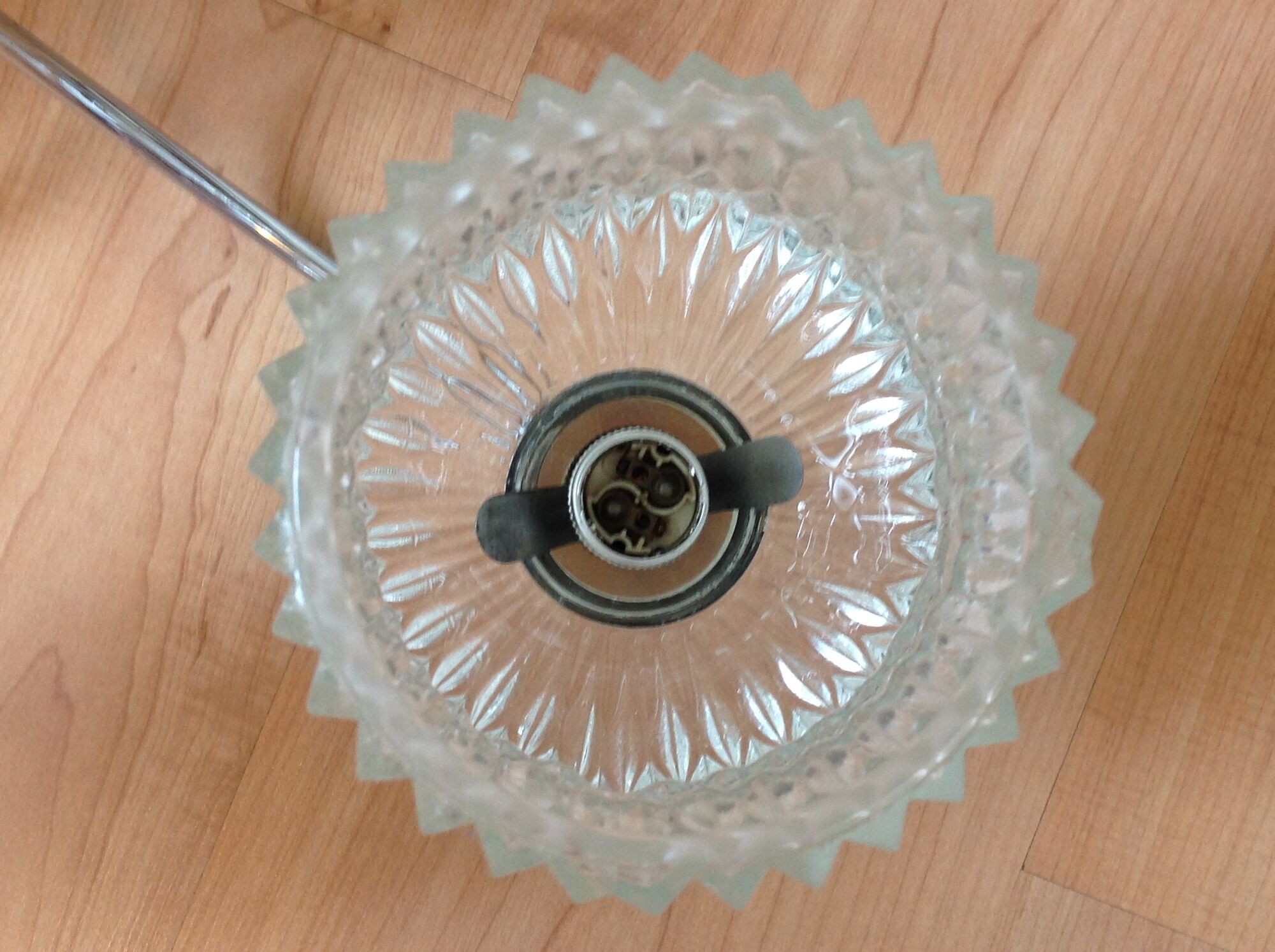 Five-spoke chandelier in chrome-plated metal and structured/vintage glass 60s-70s
