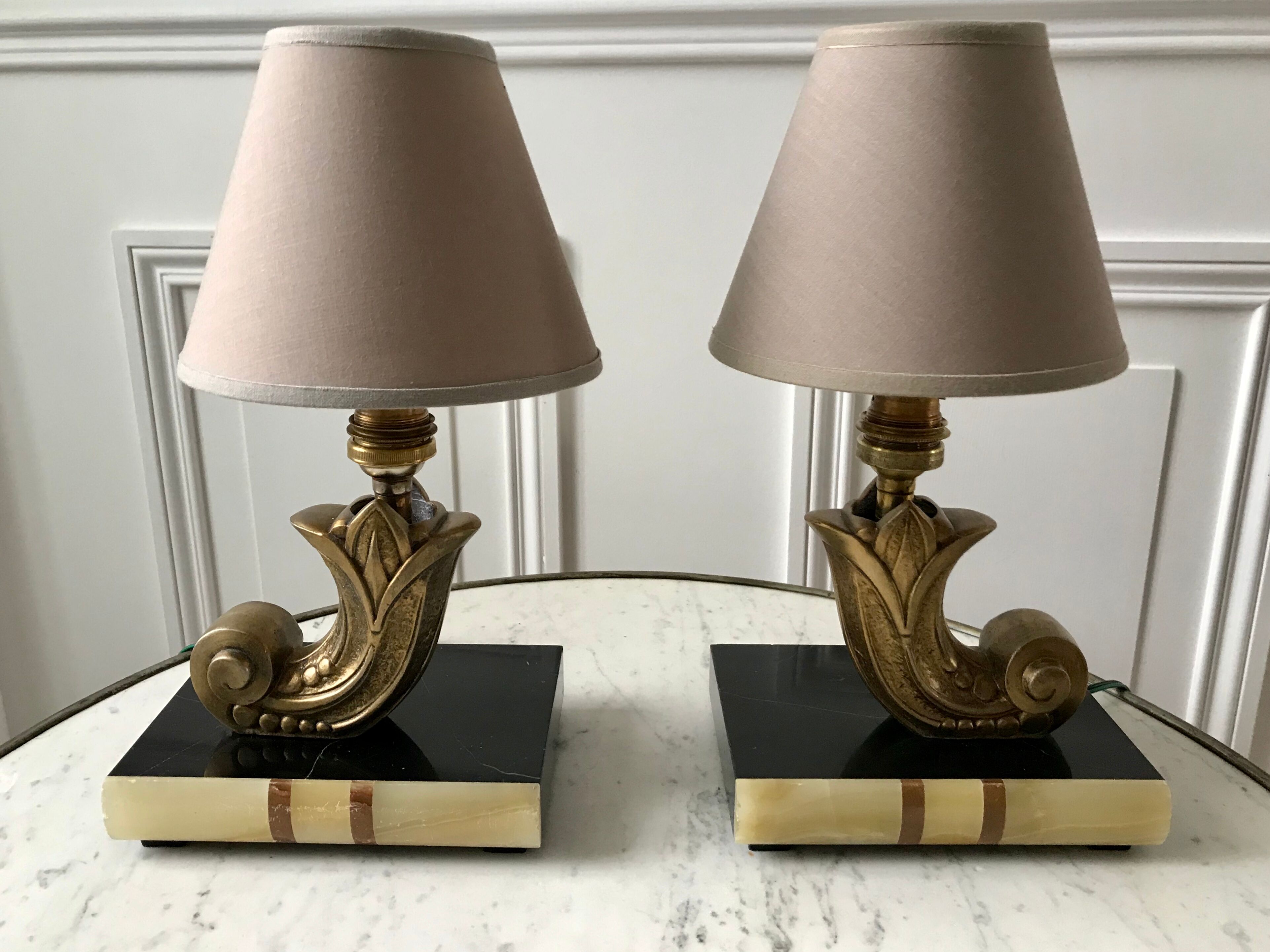 Pair of bronze and marble lamp art deco 30s