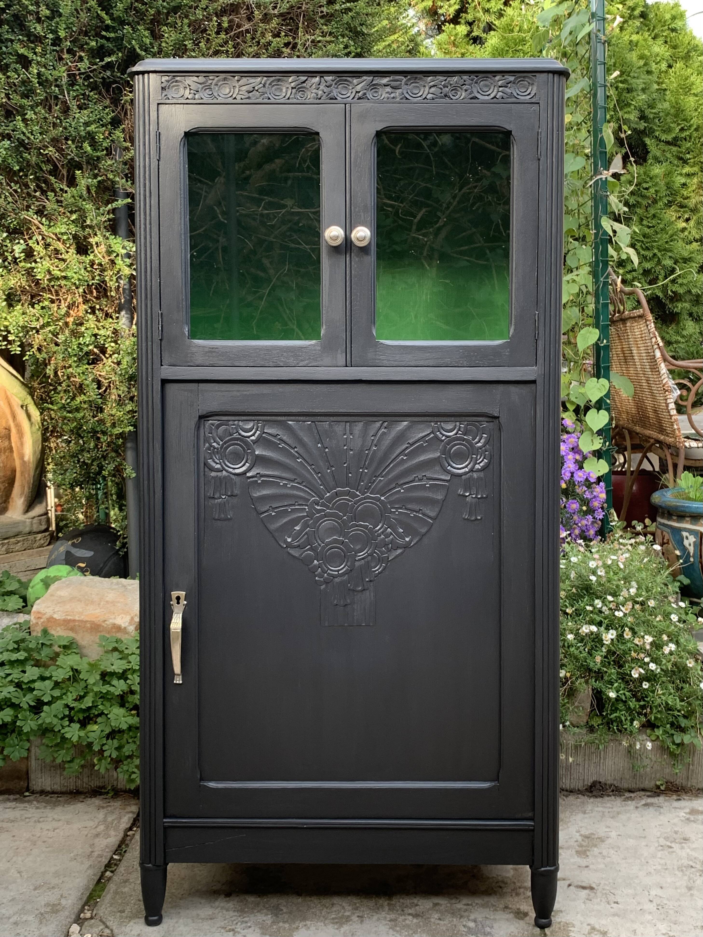 Parisian buffet with black glass front, Art Deco style, 1930