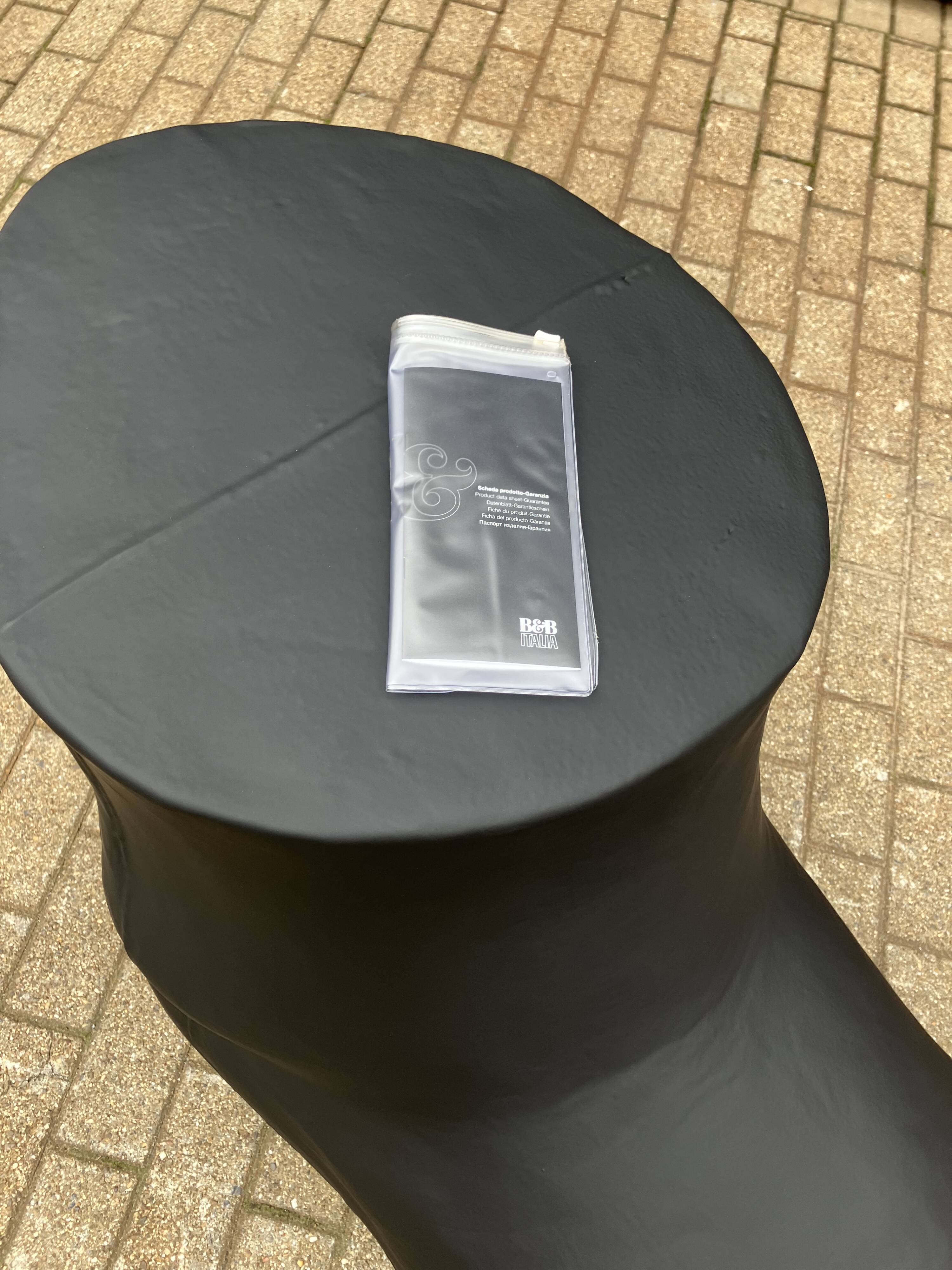 B&B Italia Up7 by Gaetano Pesce NEW condition!