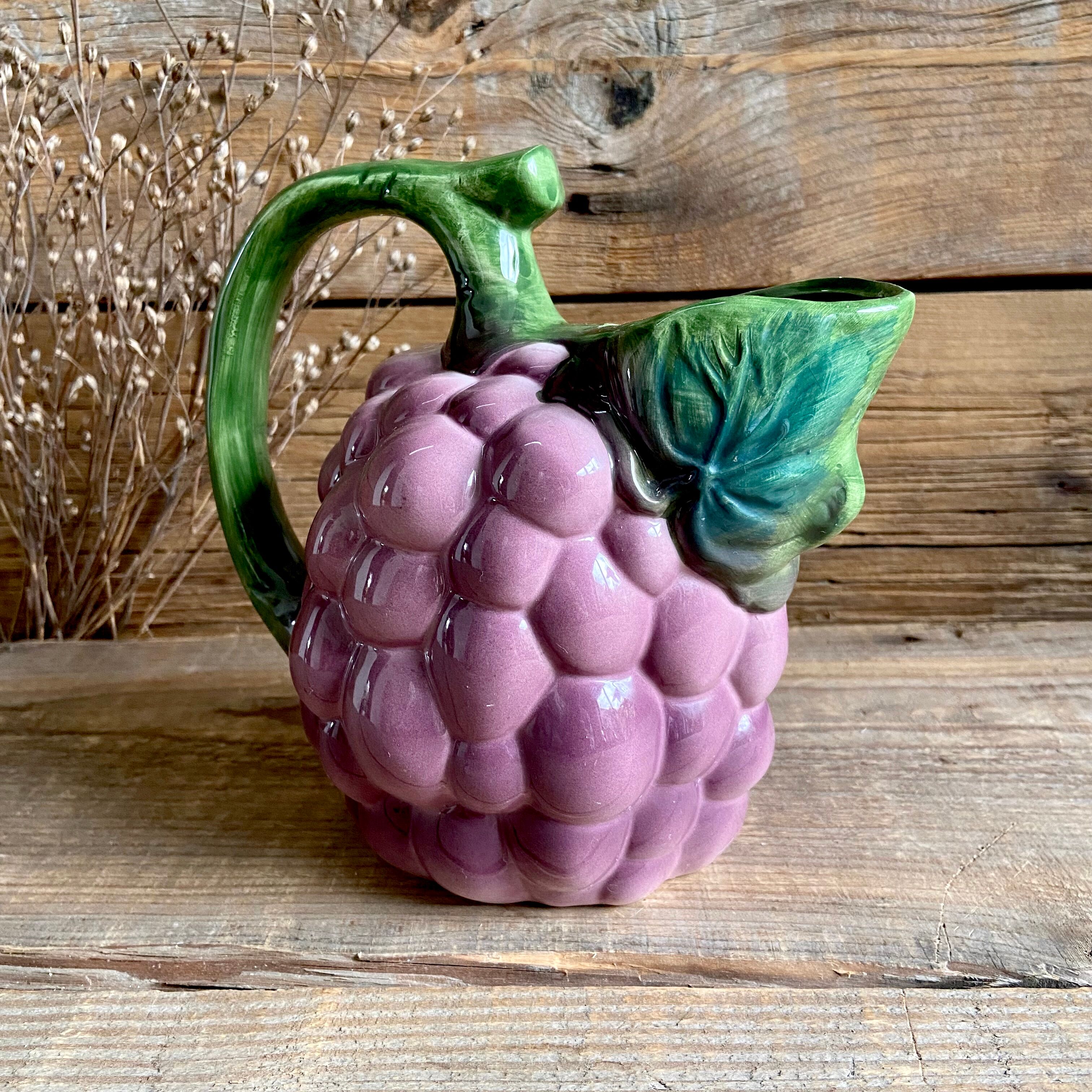 Pitcher slurry grape