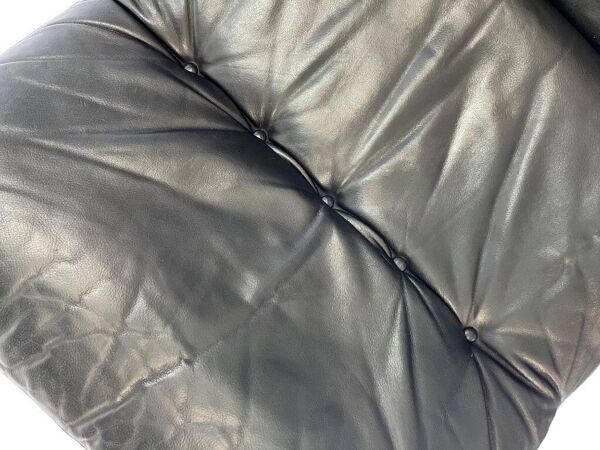 Fauteuil vintage en cuir noir / fauteuil une place Andre Vandenbeuck