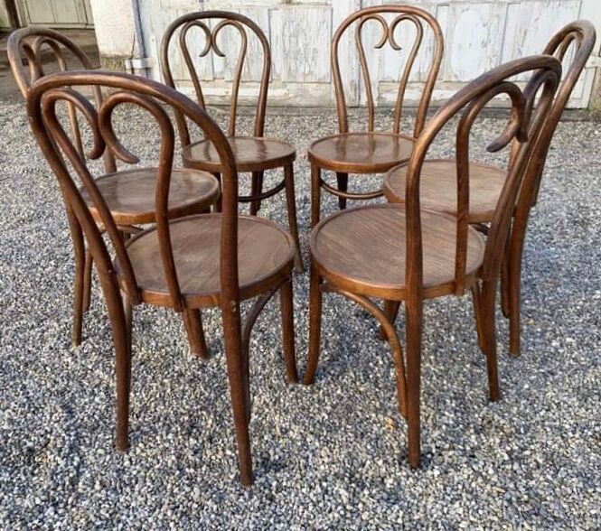 Lot Series of 6 art nouveau bentwood bistro chairs