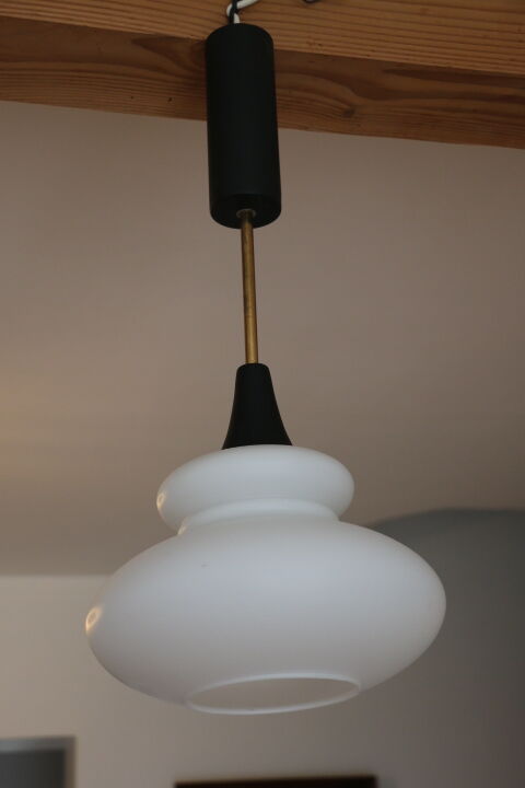 Opaline suspension lacquered steel and brass