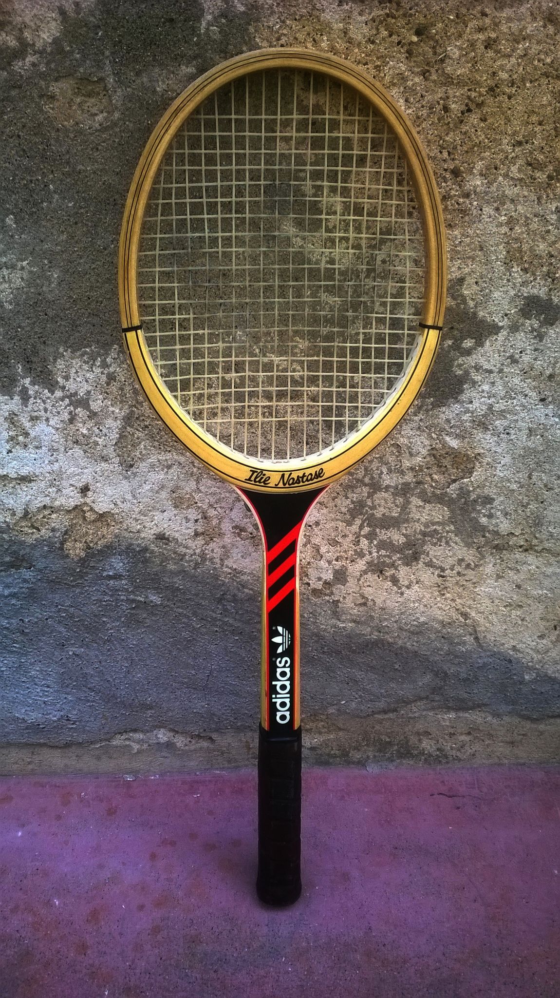 Raquette de tennis vintage