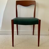 Niels Otto Møller chairs 71