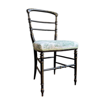 Chaise Napoléon III en bois noirci et toile de Jouy verte